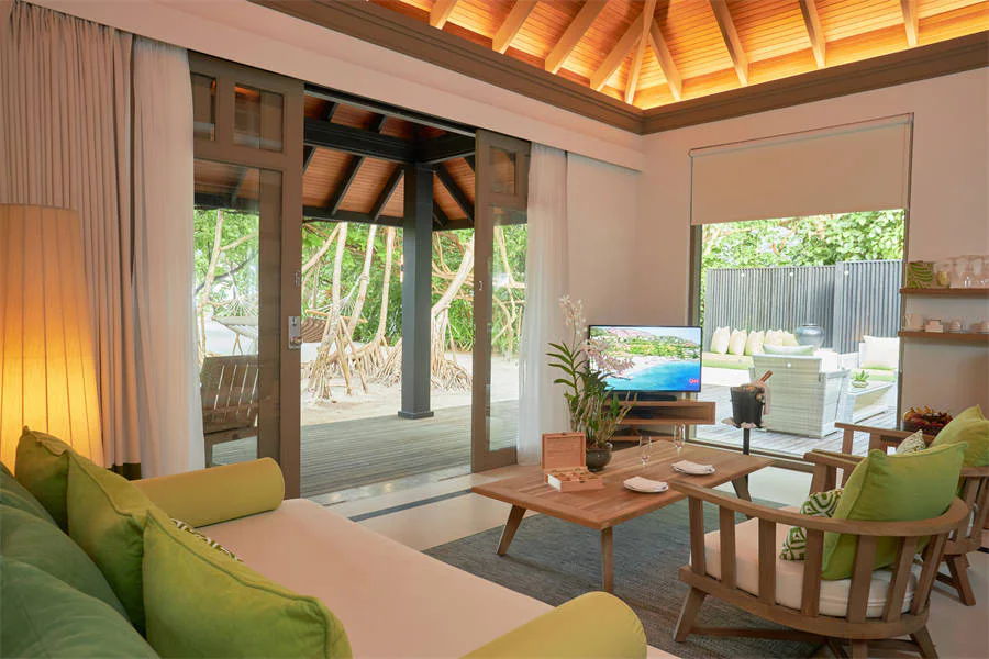 Deluxe Beach Villa with Family Private Pool-3
