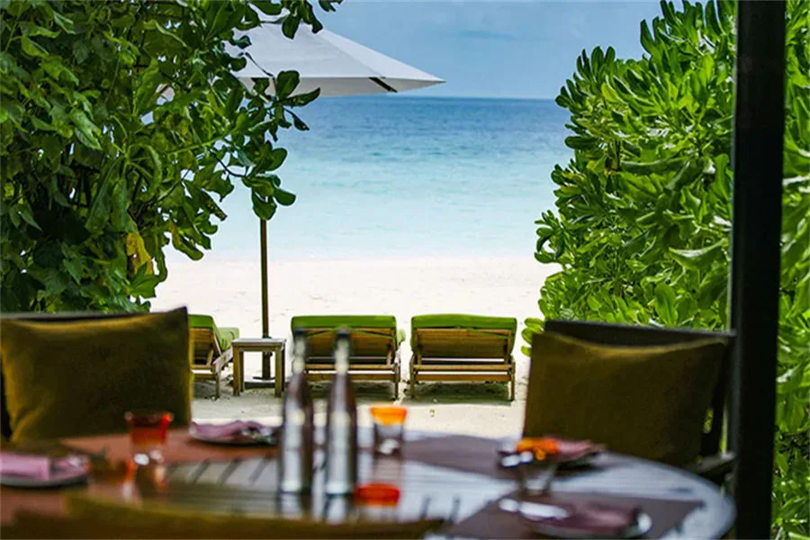 Three Bedroom Beach Pool Residence-4