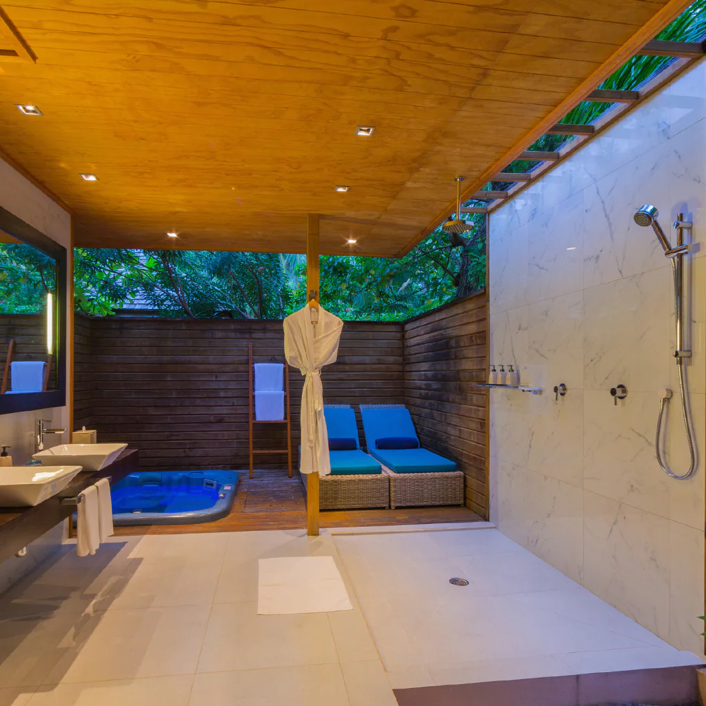 Jacuzzi Beach Villas-4