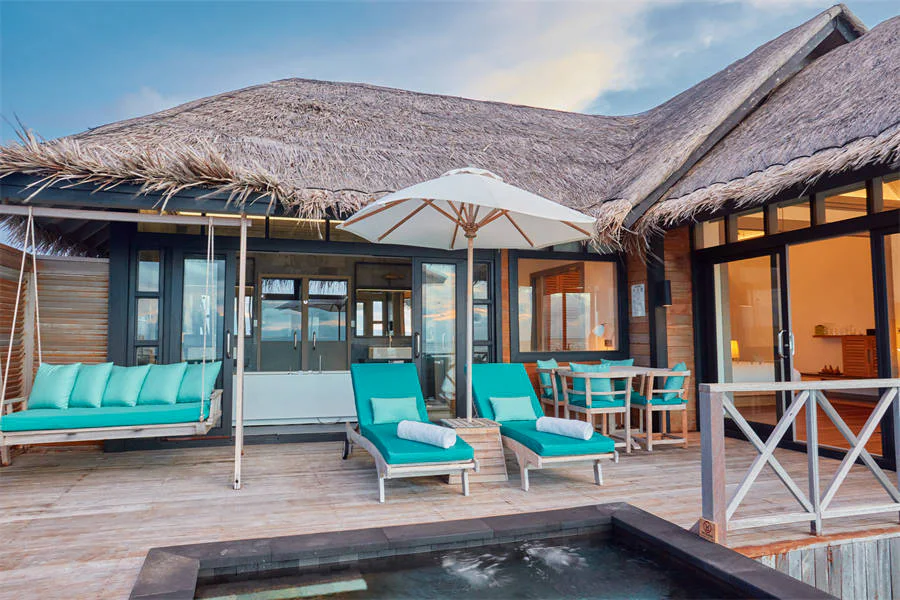 Sunrise Water Villa With Infinity Pool-4