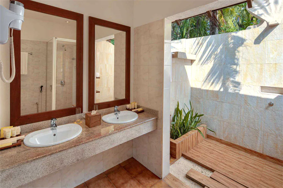 Deluxe Family Beach Villa-3