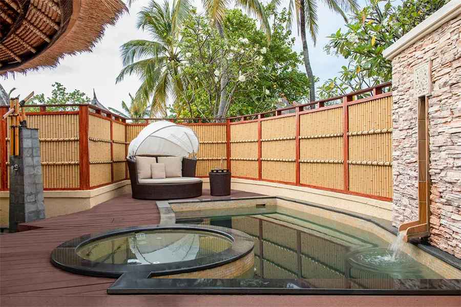 Grand Beachfront Pool Villa-3