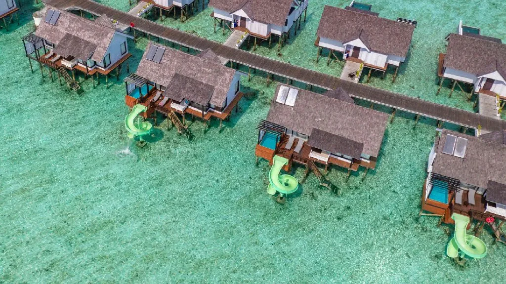 按摩浴缸、滑梯的风别墅-2