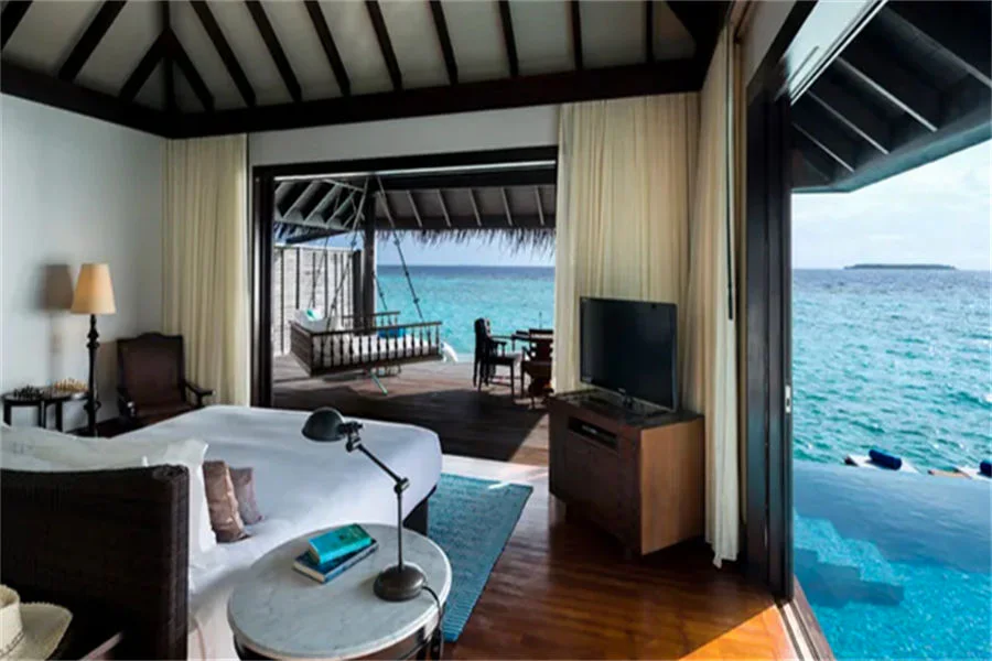 Over Water Pool Villa-4