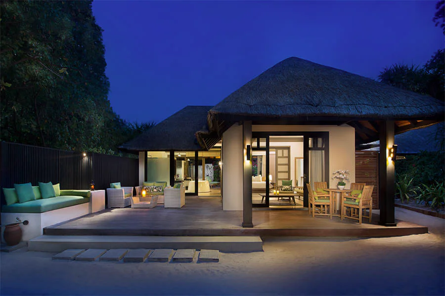 Deluxe Beach Villa with Family Private Pool-2