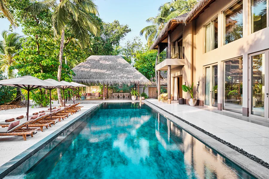 Four Bedroom Beach Residence with Pool-2